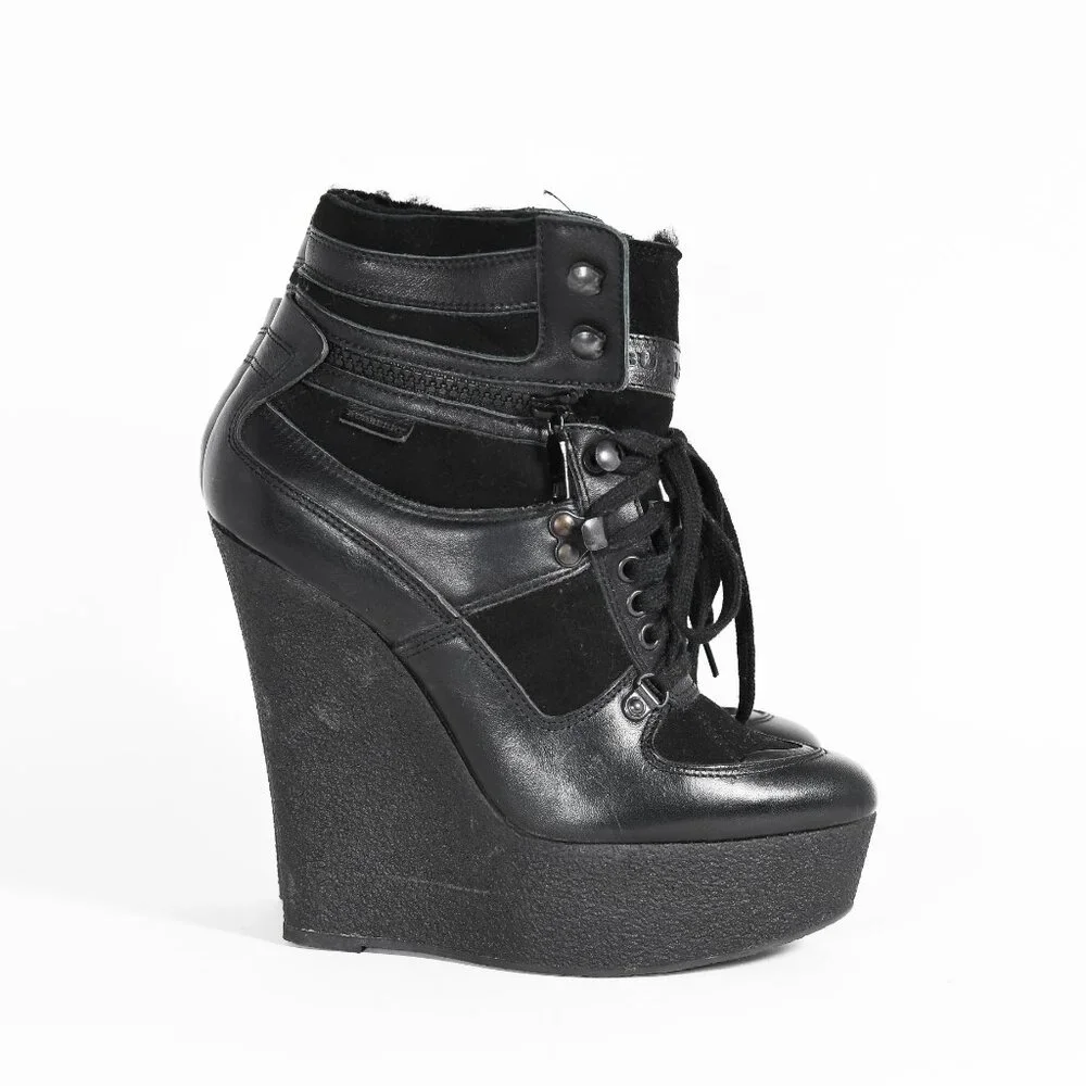 Burberry Black Leather Lace-Up Wedge Boots Women’s Size 38 - Picture 10 of 16
